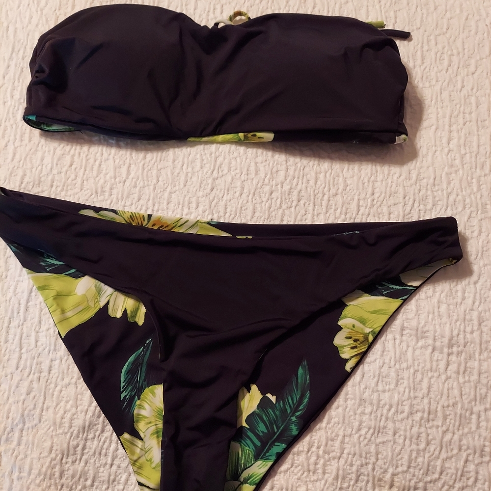 Unworn swimsuit, tried on, tags removed